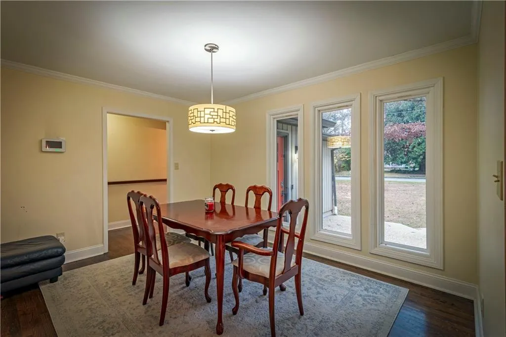 7695 Nesbit Ferry Road, Sandy Springs, Georgia 30350, 4 Bedrooms Bedrooms, ,3 BathroomsBathrooms,Residential,Sold,7695 Nesbit Ferry Road,6972724