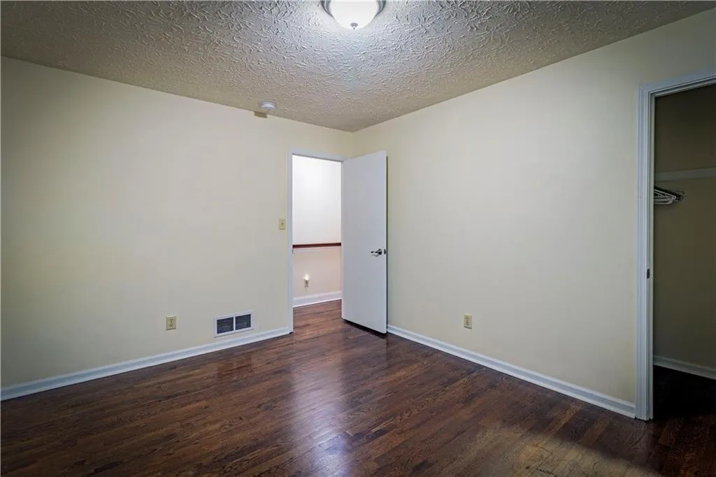 7695 Nesbit Ferry Road, Sandy Springs, Georgia 30350, 4 Bedrooms Bedrooms, ,3 BathroomsBathrooms,Residential,Sold,7695 Nesbit Ferry Road,6972724