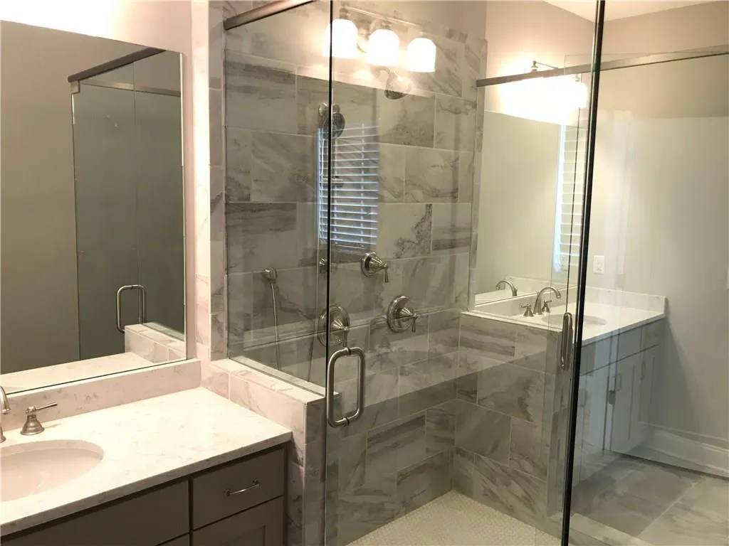 6435 Lucent Lane Unit 94, Sandy Springs, Georgia 30328, 4 Bedrooms Bedrooms, ,3 BathroomsBathrooms,Residential,Sold,6435 Lucent Lane Unit 94,6069499