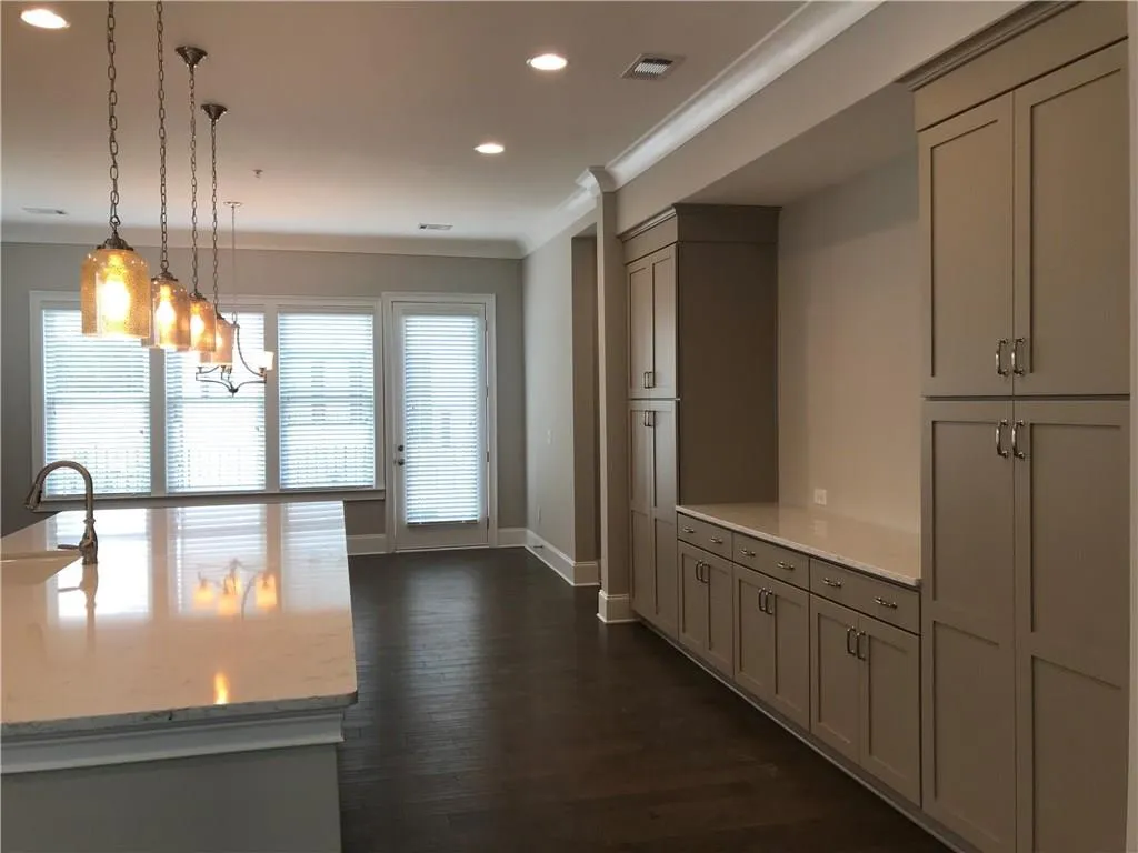 6435 Lucent Lane Unit 94, Sandy Springs, Georgia 30328, 4 Bedrooms Bedrooms, ,3 BathroomsBathrooms,Residential,Sold,6435 Lucent Lane Unit 94,6069499