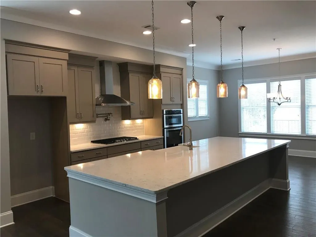 6435 Lucent Lane Unit 94, Sandy Springs, Georgia 30328, 4 Bedrooms Bedrooms, ,3 BathroomsBathrooms,Residential,Sold,6435 Lucent Lane Unit 94,6069499