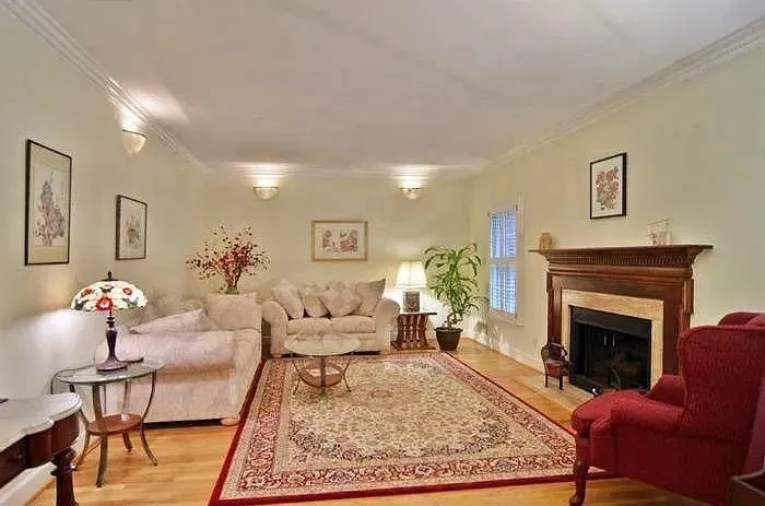 Atlanta, Georgia 30327, 3 Bedrooms Bedrooms, 0 ,2 BathroomsBathrooms,Residential,For Sale,7798623