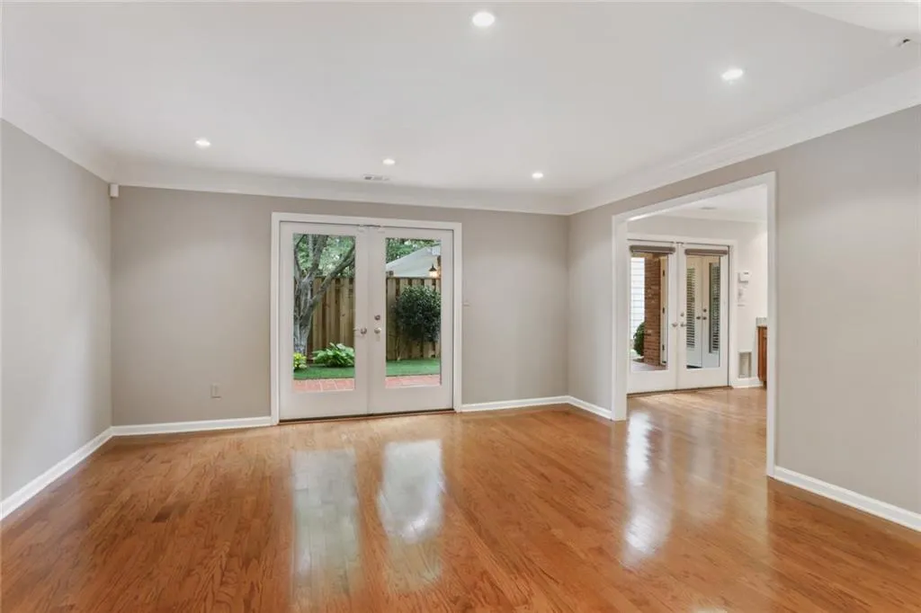 272 The South Chace, Atlanta, Georgia 30328, 3 Bedrooms Bedrooms, ,2 BathroomsBathrooms,Residential,Sold,272 The South Chace,6802433