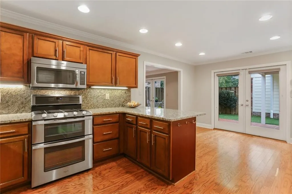 272 The South Chace, Atlanta, Georgia 30328, 3 Bedrooms Bedrooms, ,2 BathroomsBathrooms,Residential,Sold,272 The South Chace,6802433