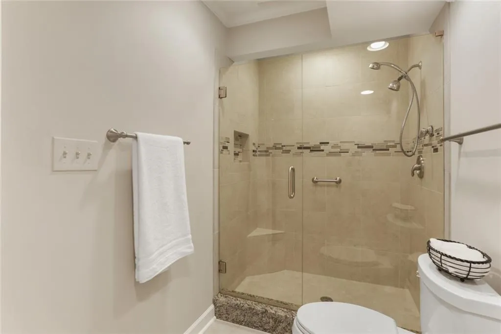 272 The South Chace, Atlanta, Georgia 30328, 3 Bedrooms Bedrooms, ,2 BathroomsBathrooms,Residential,Sold,272 The South Chace,6802433