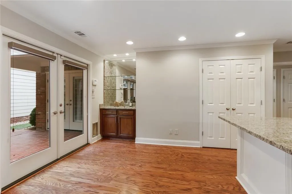 272 The South Chace, Atlanta, Georgia 30328, 3 Bedrooms Bedrooms, ,2 BathroomsBathrooms,Residential,Sold,272 The South Chace,6802433