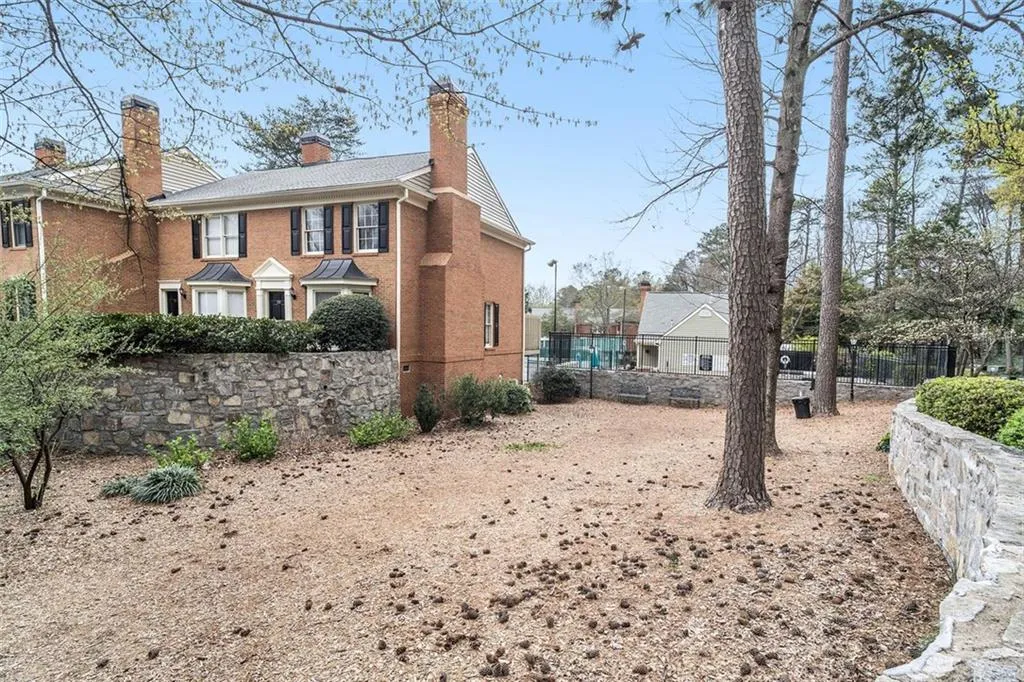 126 Mount Vernon Circle, Atlanta, Georgia 30338, 2 Bedrooms Bedrooms, ,2 BathroomsBathrooms,Residential,Sold,126 Mount Vernon Circle,6857622