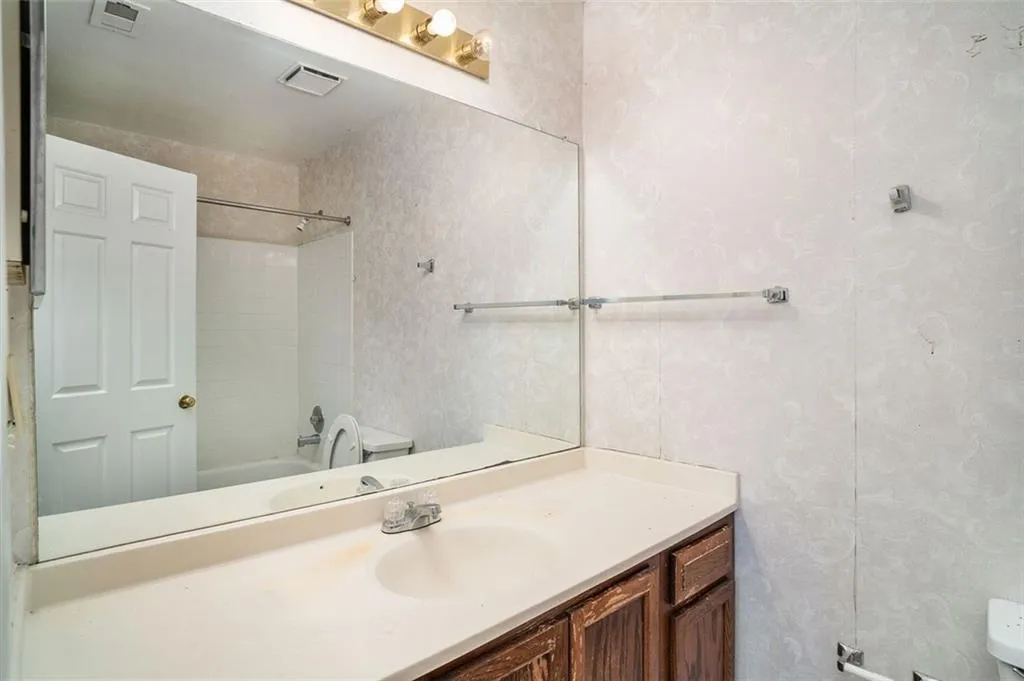 126 Mount Vernon Circle, Atlanta, Georgia 30338, 2 Bedrooms Bedrooms, ,2 BathroomsBathrooms,Residential,Sold,126 Mount Vernon Circle,6857622