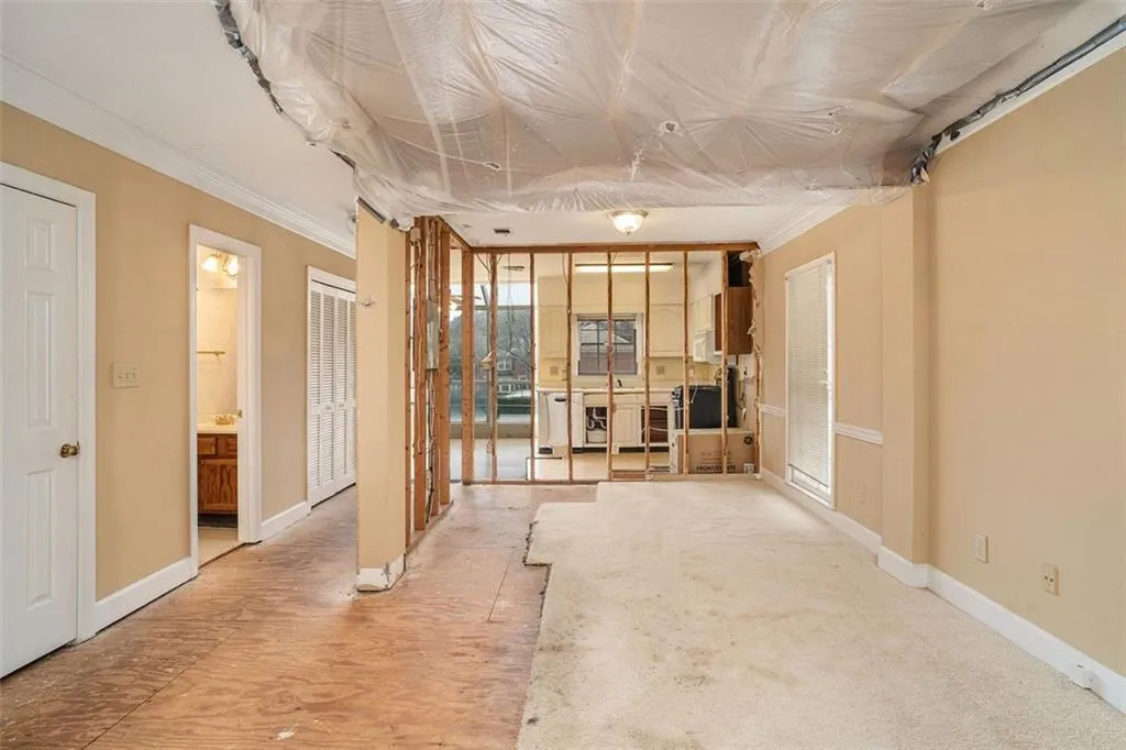 126 Mount Vernon Circle, Atlanta, Georgia 30338, 2 Bedrooms Bedrooms, ,2 BathroomsBathrooms,Residential,Sold,126 Mount Vernon Circle,6857622