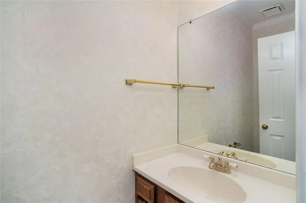 126 Mount Vernon Circle, Atlanta, Georgia 30338, 2 Bedrooms Bedrooms, ,2 BathroomsBathrooms,Residential,Sold,126 Mount Vernon Circle,6857622