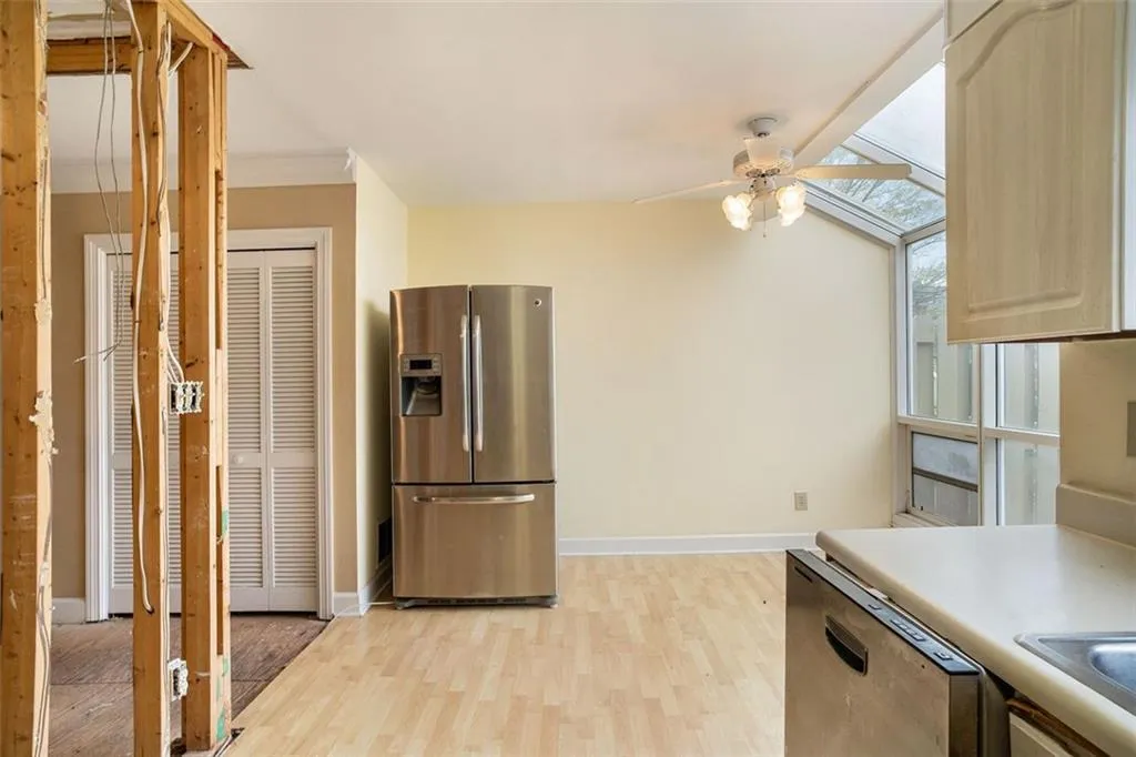 126 Mount Vernon Circle, Atlanta, Georgia 30338, 2 Bedrooms Bedrooms, ,2 BathroomsBathrooms,Residential,Sold,126 Mount Vernon Circle,6857622