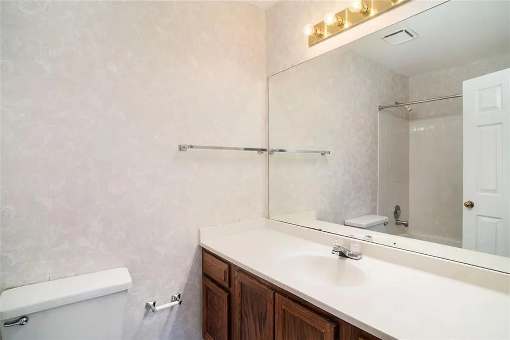 126 Mount Vernon Circle, Atlanta, Georgia 30338, 2 Bedrooms Bedrooms, ,2 BathroomsBathrooms,Residential,Sold,126 Mount Vernon Circle,6857622