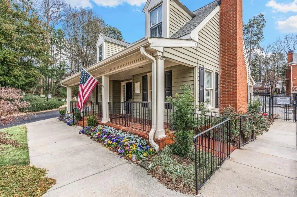 126 Mount Vernon Circle, Atlanta, Georgia 30338, 2 Bedrooms Bedrooms, ,2 BathroomsBathrooms,Residential,Sold,126 Mount Vernon Circle,6857622