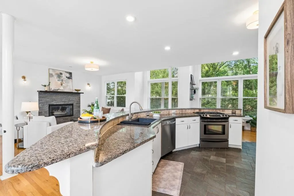 1410 Canoochee Drive Ne, Brookhaven, Georgia 30319, 3 Bedrooms Bedrooms, 0 ,2 BathroomsBathrooms,Residential,For Sale,1410 Canoochee Drive Ne,7848408