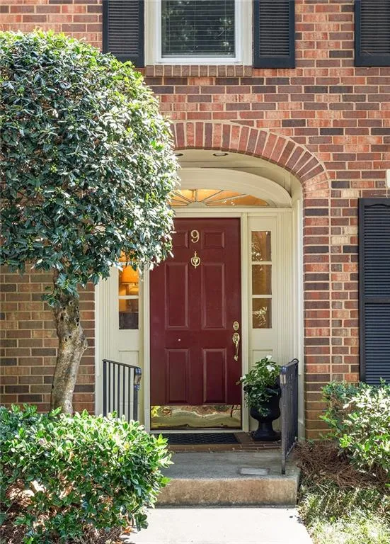 9 Queen Victoria Place Nw, Atlanta, Georgia 30318, 3 Bedrooms Bedrooms, ,2 BathroomsBathrooms,Residential,For Sale,9 Queen Victoria Place Nw,7647883