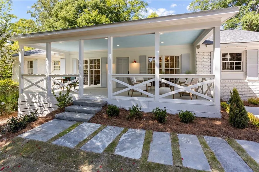 84 Silverwood Road, Sandy Springs, Georgia 30342, 4 Bedrooms Bedrooms, ,3 BathroomsBathrooms,Residential,Sold,84 Silverwood Road,6874623