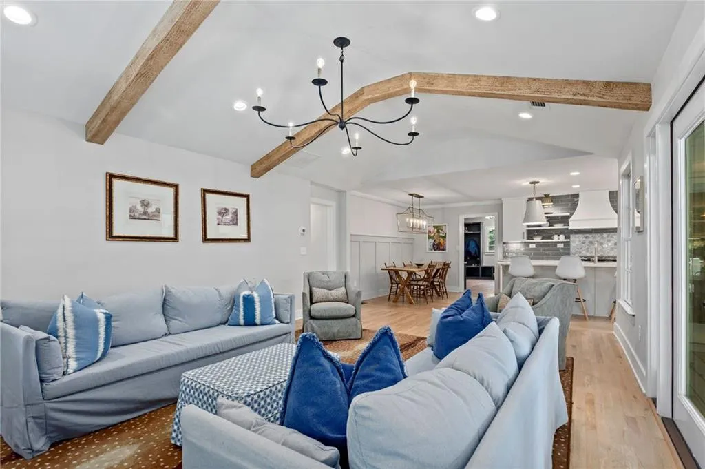 84 Silverwood Road, Sandy Springs, Georgia 30342, 4 Bedrooms Bedrooms, ,3 BathroomsBathrooms,Residential,Sold,84 Silverwood Road,6874623