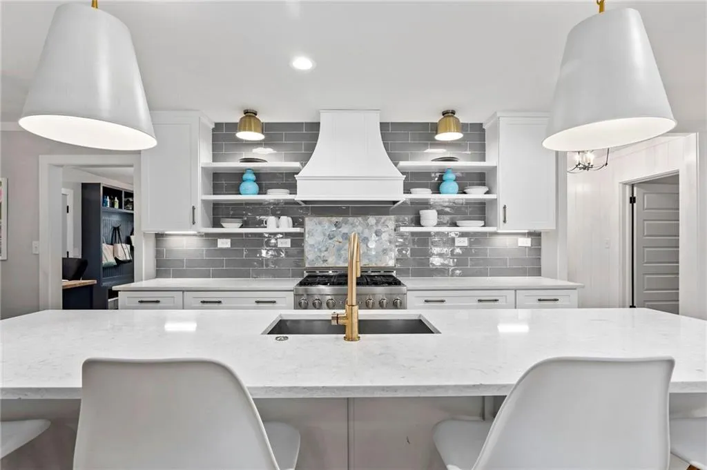 84 Silverwood Road, Sandy Springs, Georgia 30342, 4 Bedrooms Bedrooms, ,3 BathroomsBathrooms,Residential,Sold,84 Silverwood Road,6874623