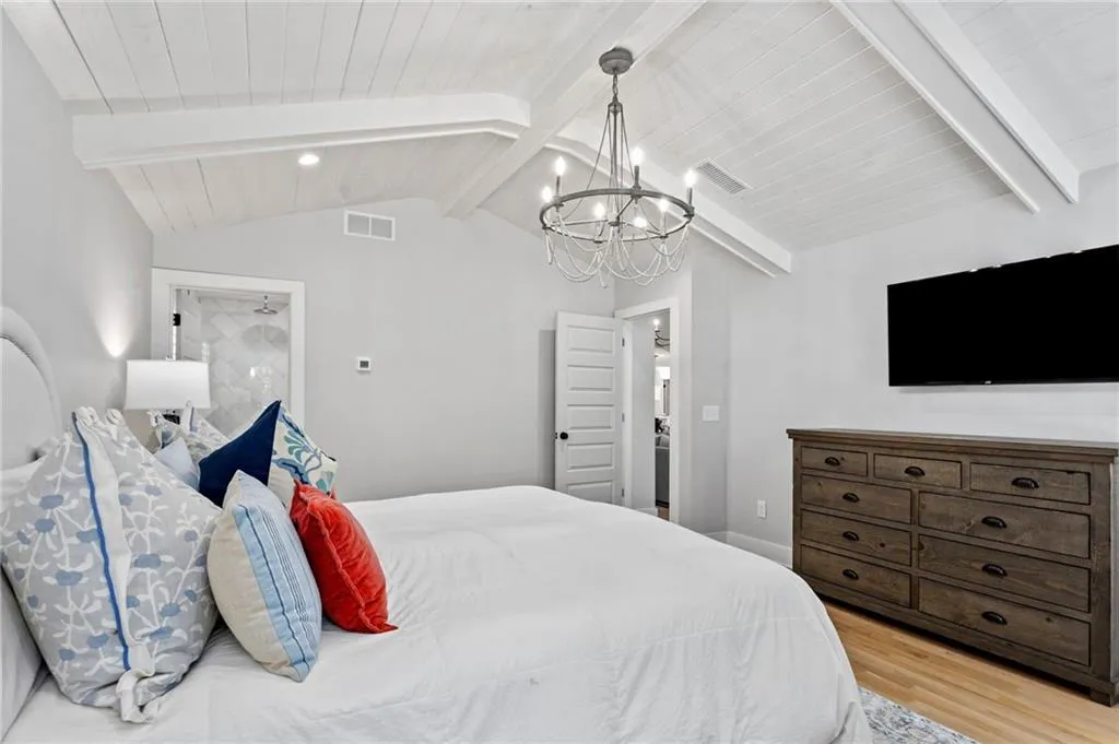 84 Silverwood Road, Sandy Springs, Georgia 30342, 4 Bedrooms Bedrooms, ,3 BathroomsBathrooms,Residential,Sold,84 Silverwood Road,6874623