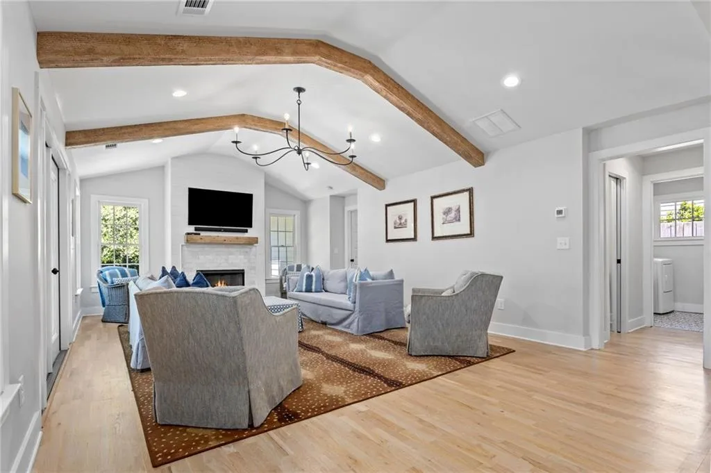 84 Silverwood Road, Sandy Springs, Georgia 30342, 4 Bedrooms Bedrooms, ,3 BathroomsBathrooms,Residential,Sold,84 Silverwood Road,6874623