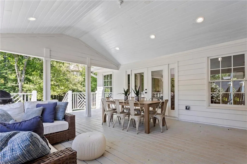 84 Silverwood Road, Sandy Springs, Georgia 30342, 4 Bedrooms Bedrooms, ,3 BathroomsBathrooms,Residential,Sold,84 Silverwood Road,6874623