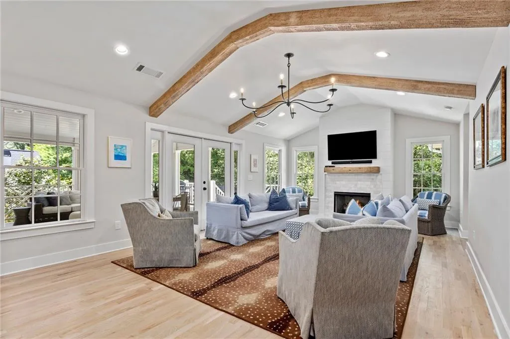 84 Silverwood Road, Sandy Springs, Georgia 30342, 4 Bedrooms Bedrooms, ,3 BathroomsBathrooms,Residential,Sold,84 Silverwood Road,6874623