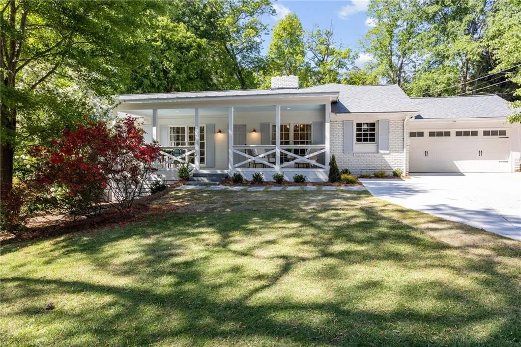 84 Silverwood Road, Sandy Springs, Georgia 30342, 4 Bedrooms Bedrooms, ,3 BathroomsBathrooms,Residential,Sold,84 Silverwood Road,6874623