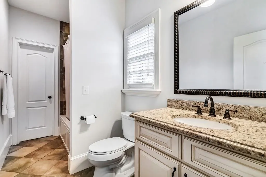 730 E Northway Lane, Atlanta, Georgia 30342, 6 Bedrooms Bedrooms, ,6 BathroomsBathrooms,Residential,Sold,730 E Northway Lane,6698956