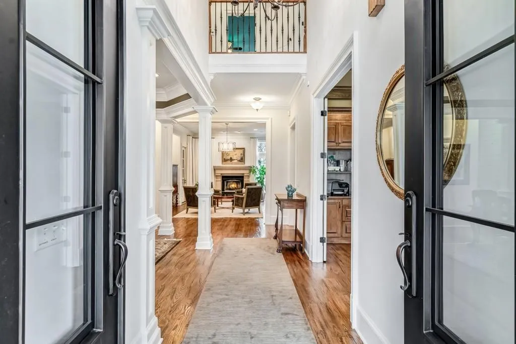 730 E Northway Lane, Atlanta, Georgia 30342, 6 Bedrooms Bedrooms, ,6 BathroomsBathrooms,Residential,Sold,730 E Northway Lane,6698956