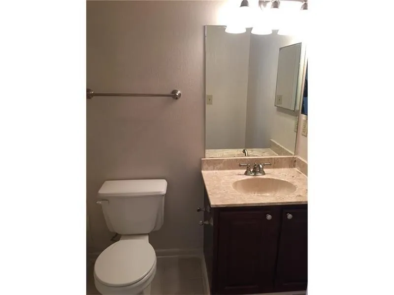 6900 Roswell Road Unit F2, Atlanta, Georgia 30328, 2 Bedrooms Bedrooms, ,2 BathroomsBathrooms,Residential,Sold,6900 Roswell Road Unit F2,5665139