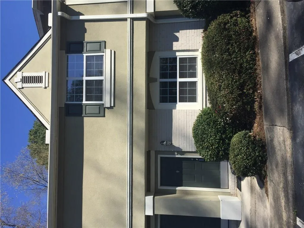 6900 Roswell Road Unit F2, Atlanta, Georgia 30328, 2 Bedrooms Bedrooms, ,2 BathroomsBathrooms,Residential,Sold,6900 Roswell Road Unit F2,5665139