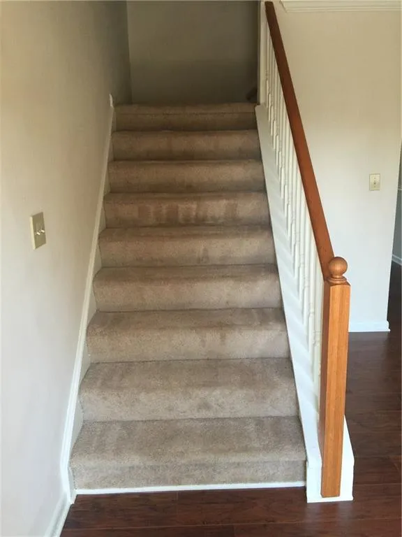 6900 Roswell Road Unit F2, Atlanta, Georgia 30328, 2 Bedrooms Bedrooms, ,2 BathroomsBathrooms,Residential,Sold,6900 Roswell Road Unit F2,5665139