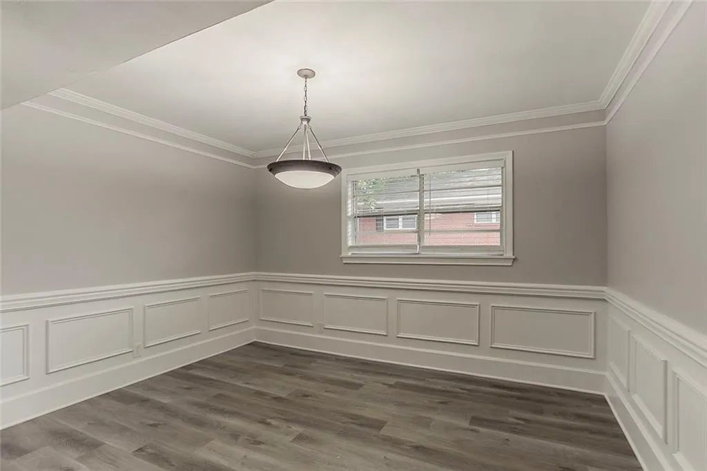 3660 Peachtree Road Ne Unit 2f, Atlanta, Georgia 30319, 2 Bedrooms Bedrooms, ,2 BathroomsBathrooms,Residential,For Sale,3660 Peachtree Road Ne Unit 2f,7615884