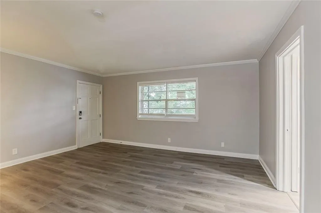 3660 Peachtree Road Ne Unit 2f, Atlanta, Georgia 30319, 2 Bedrooms Bedrooms, ,2 BathroomsBathrooms,Residential,For Sale,3660 Peachtree Road Ne Unit 2f,7615884