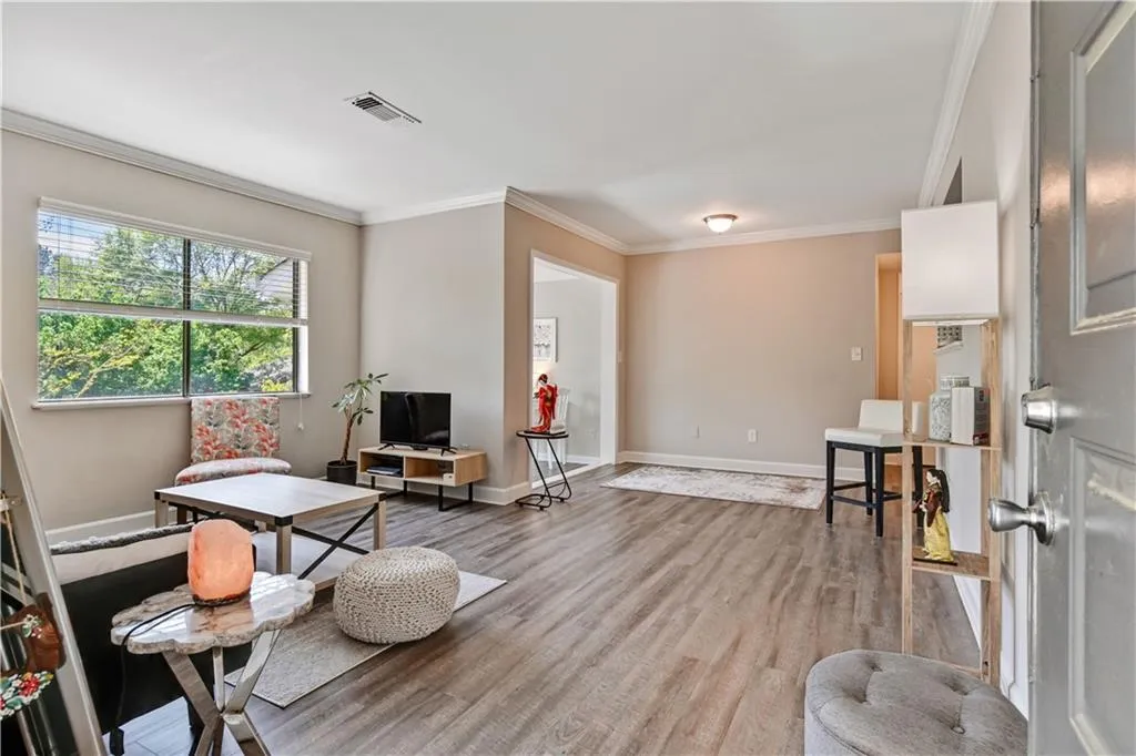 3007 Wingate Way, Sandy Springs, Georgia 30350, 1 Bedroom Bedrooms, ,1 BathroomBathrooms,Residential,Sold,3007 Wingate Way,6705332