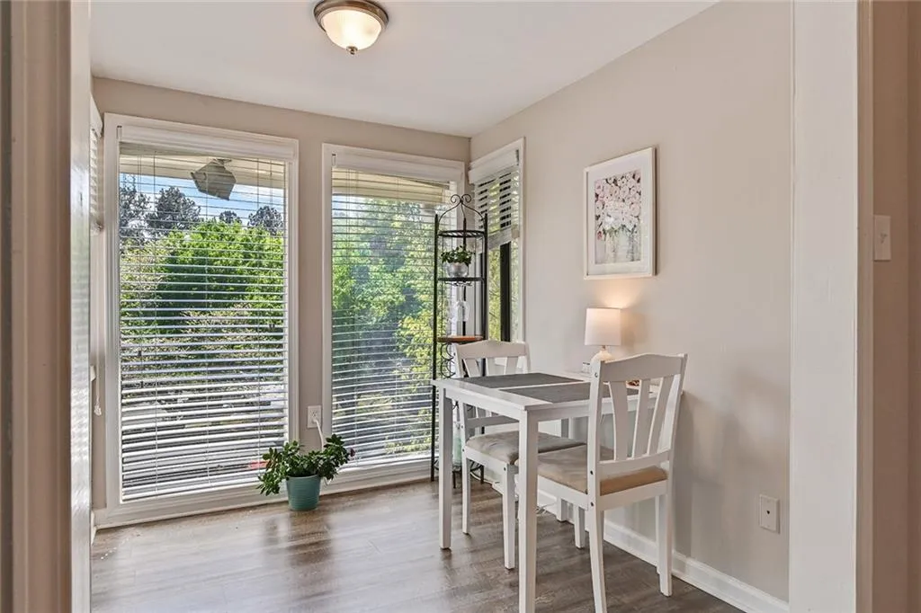 3007 Wingate Way, Sandy Springs, Georgia 30350, 1 Bedroom Bedrooms, ,1 BathroomBathrooms,Residential,Sold,3007 Wingate Way,6705332