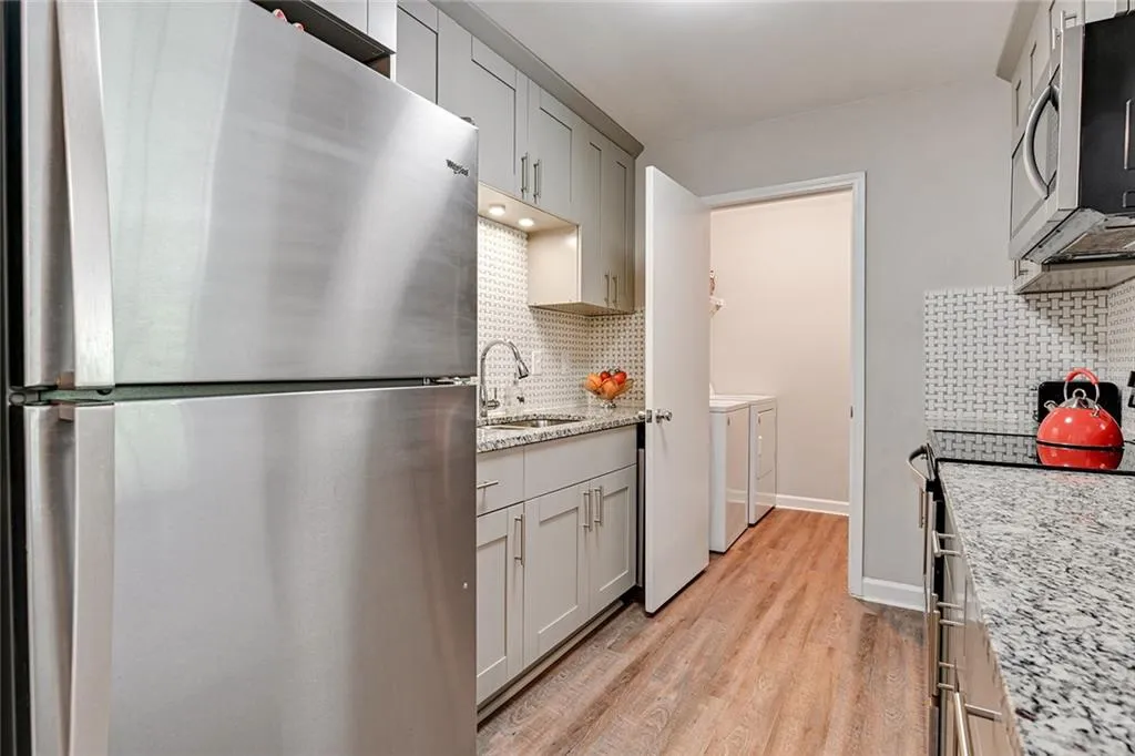 3007 Wingate Way, Sandy Springs, Georgia 30350, 1 Bedroom Bedrooms, ,1 BathroomBathrooms,Residential,Sold,3007 Wingate Way,6705332