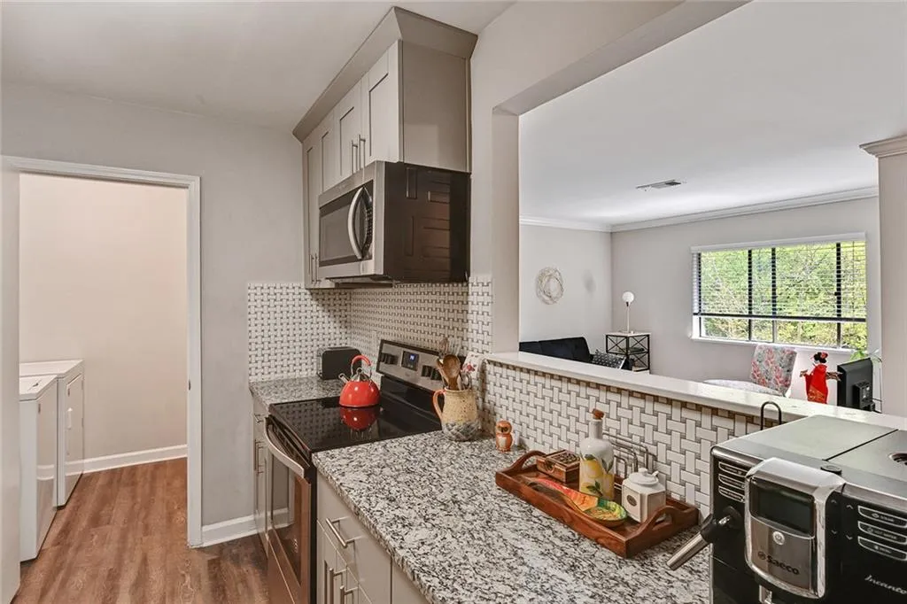 3007 Wingate Way, Sandy Springs, Georgia 30350, 1 Bedroom Bedrooms, ,1 BathroomBathrooms,Residential,Sold,3007 Wingate Way,6705332