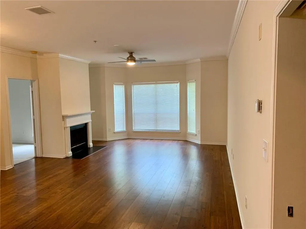 5641 Roswell Road Unit 216, Atlanta, Georgia 30342, 2 Bedrooms Bedrooms, ,2 BathroomsBathrooms,Residential,Sold,5641 Roswell Road Unit 216,6934464