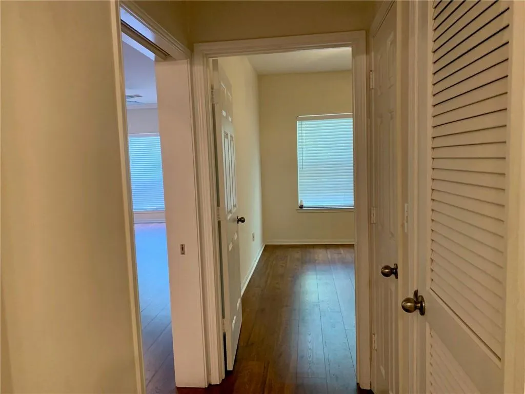 5641 Roswell Road Unit 216, Atlanta, Georgia 30342, 2 Bedrooms Bedrooms, ,2 BathroomsBathrooms,Residential,Sold,5641 Roswell Road Unit 216,6934464