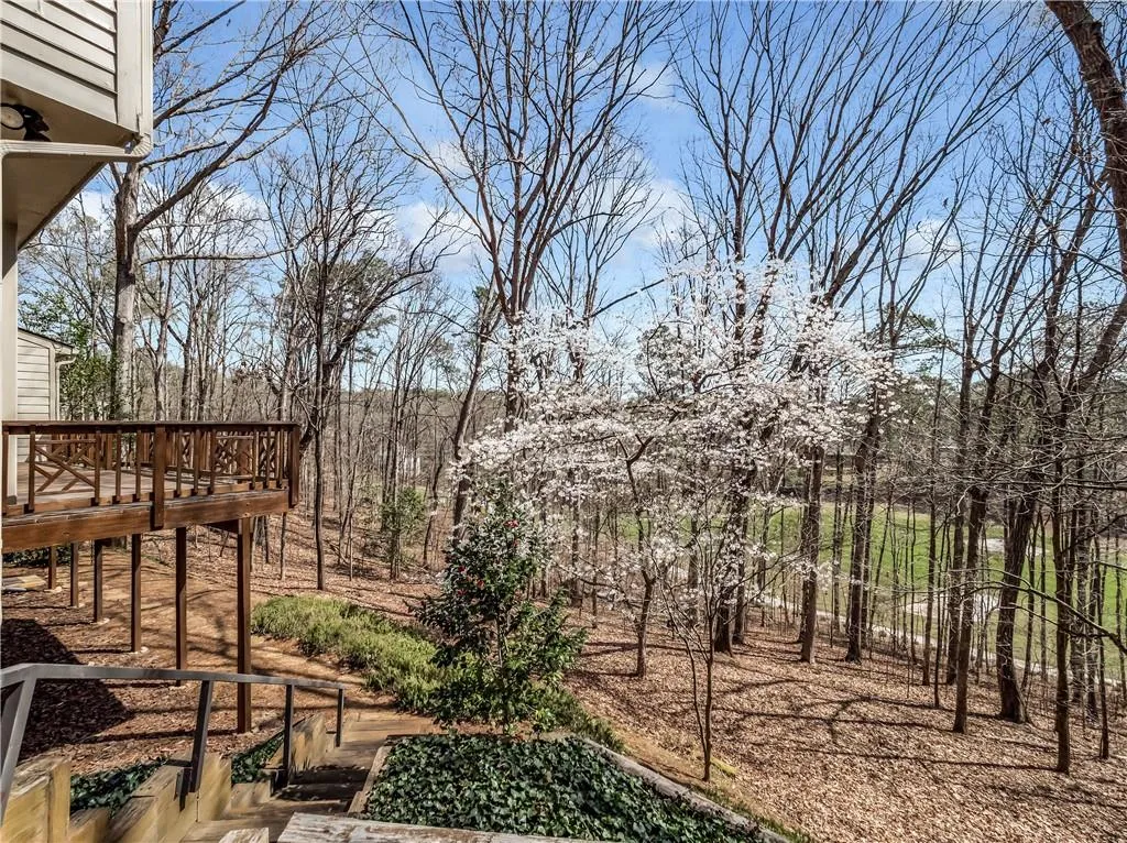 95 Cliffside Crossing, Sandy Springs, Georgia 30350, 5 Bedrooms Bedrooms, ,4 BathroomsBathrooms,Residential,Sold,95 Cliffside Crossing,6698773