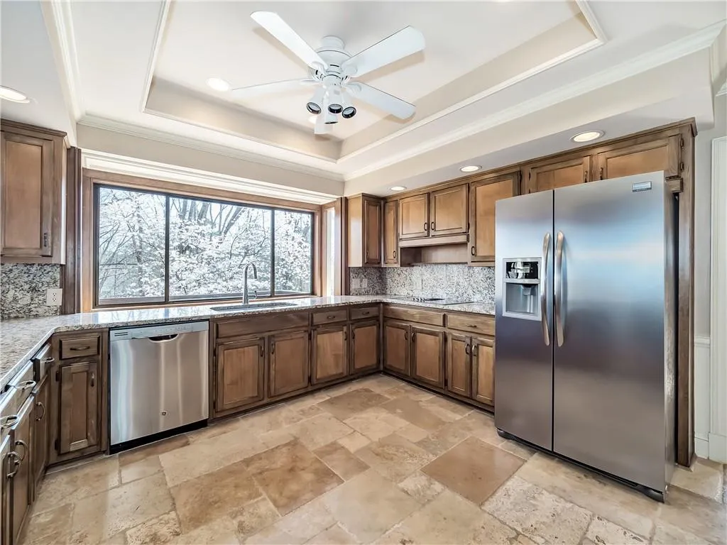 95 Cliffside Crossing, Sandy Springs, Georgia 30350, 5 Bedrooms Bedrooms, ,4 BathroomsBathrooms,Residential,Sold,95 Cliffside Crossing,6698773