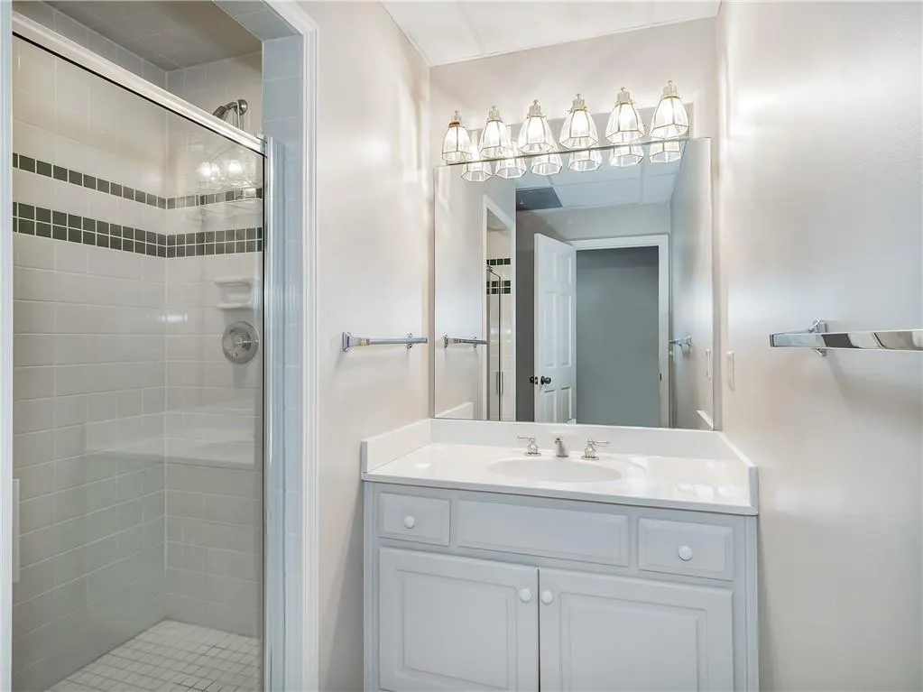 95 Cliffside Crossing, Sandy Springs, Georgia 30350, 5 Bedrooms Bedrooms, ,4 BathroomsBathrooms,Residential,Sold,95 Cliffside Crossing,6698773