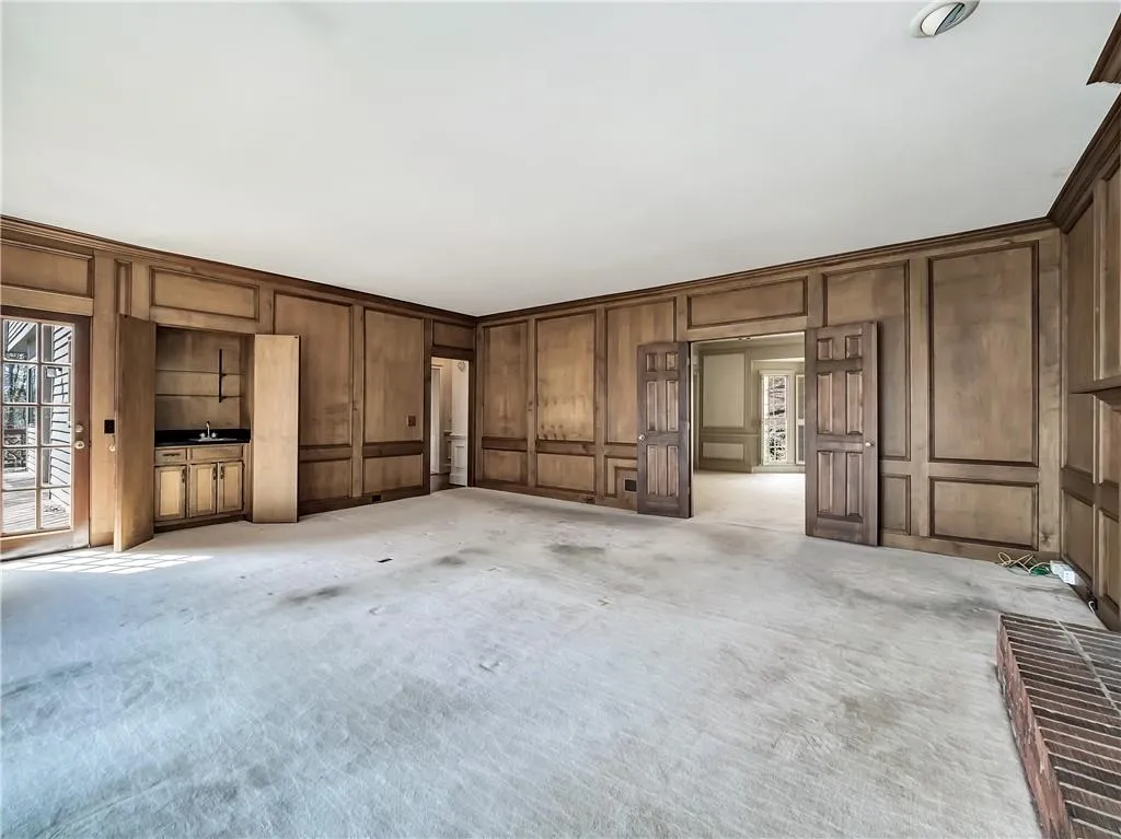 95 Cliffside Crossing, Sandy Springs, Georgia 30350, 5 Bedrooms Bedrooms, ,4 BathroomsBathrooms,Residential,Sold,95 Cliffside Crossing,6698773