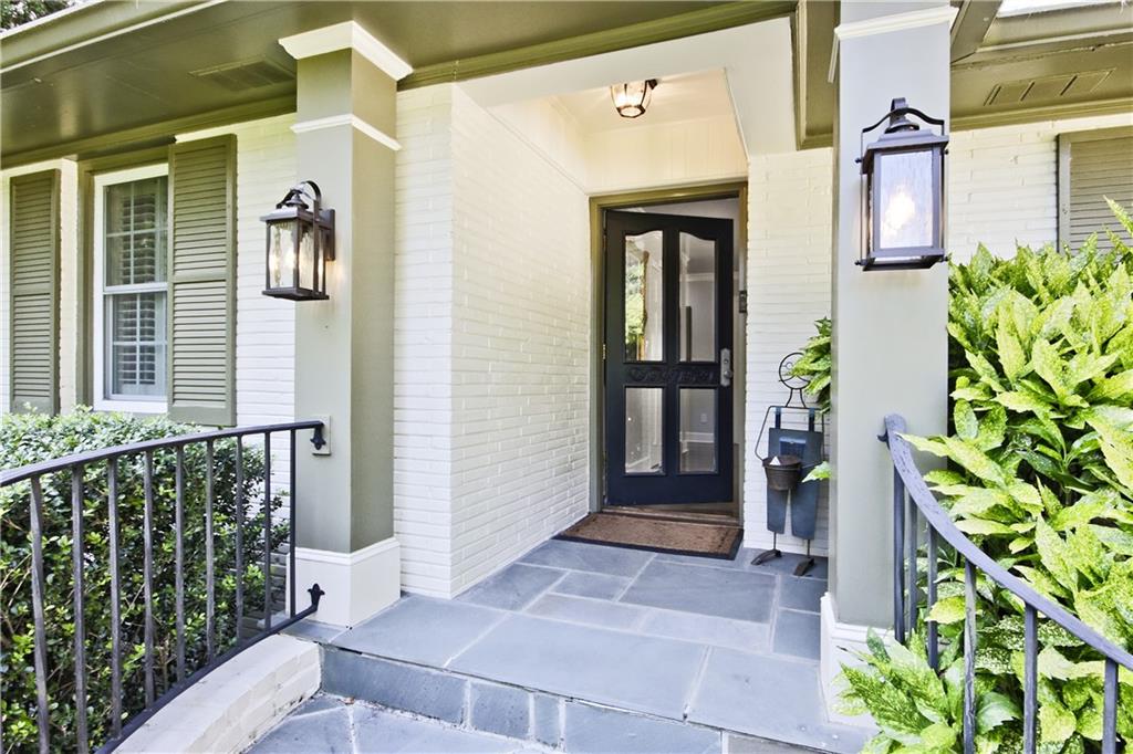 84 Mount Paran Road NW, Sandy Springs, Georgia 30327, 3 Bedrooms Bedrooms, ,3 BathroomsBathrooms,Residential,Sold,84 Mount Paran Road NW,7321490