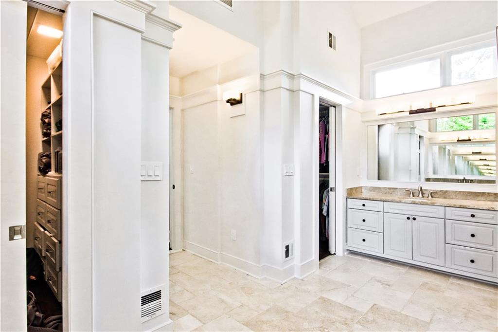 84 Mount Paran Road NW, Sandy Springs, Georgia 30327, 3 Bedrooms Bedrooms, ,3 BathroomsBathrooms,Residential,Sold,84 Mount Paran Road NW,7321490