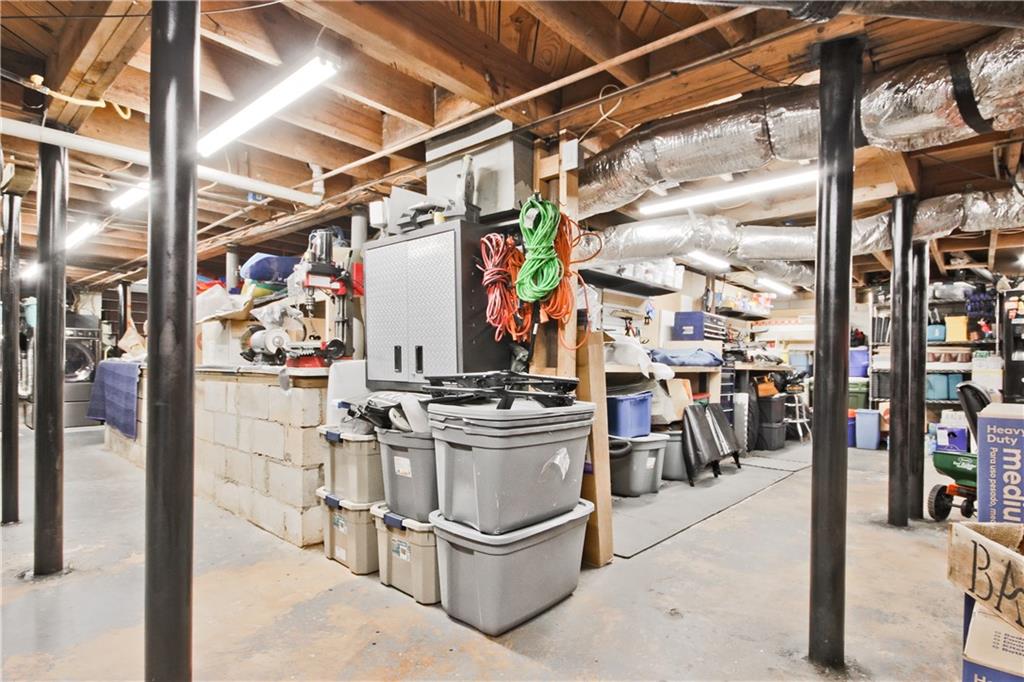 84 Mount Paran Road NW, Sandy Springs, Georgia 30327, 3 Bedrooms Bedrooms, ,3 BathroomsBathrooms,Residential,Sold,84 Mount Paran Road NW,7321490