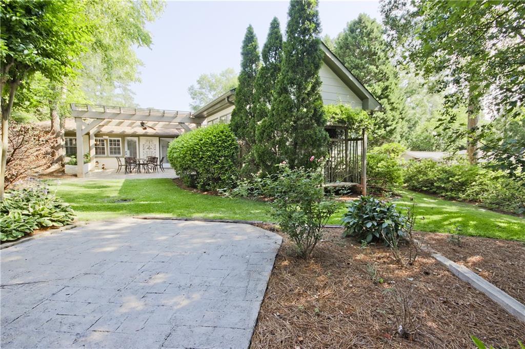 84 Mount Paran Road NW, Sandy Springs, Georgia 30327, 3 Bedrooms Bedrooms, ,3 BathroomsBathrooms,Residential,Sold,84 Mount Paran Road NW,7321490