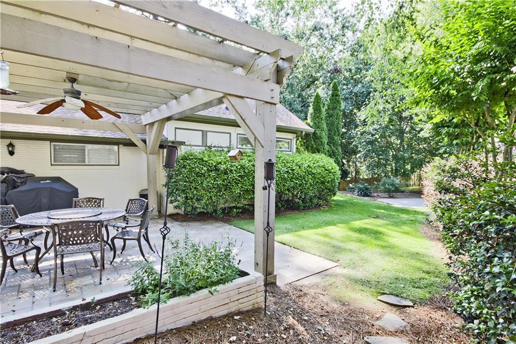 84 Mount Paran Road NW, Sandy Springs, Georgia 30327, 3 Bedrooms Bedrooms, ,3 BathroomsBathrooms,Residential,Sold,84 Mount Paran Road NW,7321490