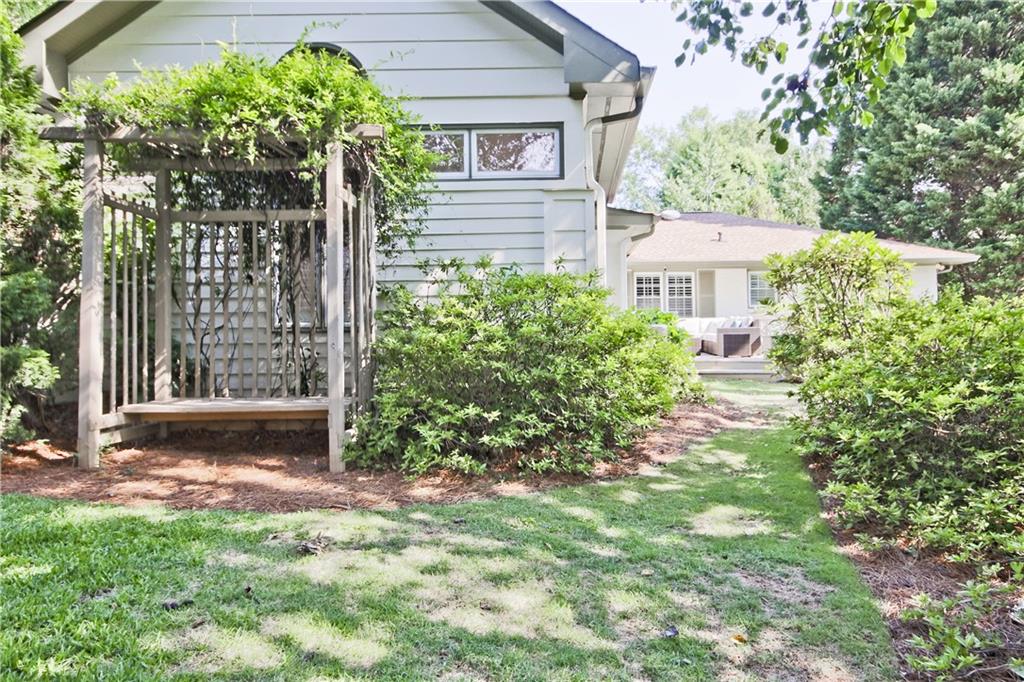 84 Mount Paran Road NW, Sandy Springs, Georgia 30327, 3 Bedrooms Bedrooms, ,3 BathroomsBathrooms,Residential,Sold,84 Mount Paran Road NW,7321490